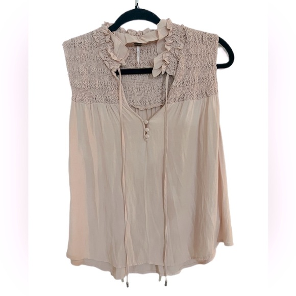 Free People Women's  Ruffle Me Up Smocked Yoke Blouse Top Size S - Picture 2 of 4